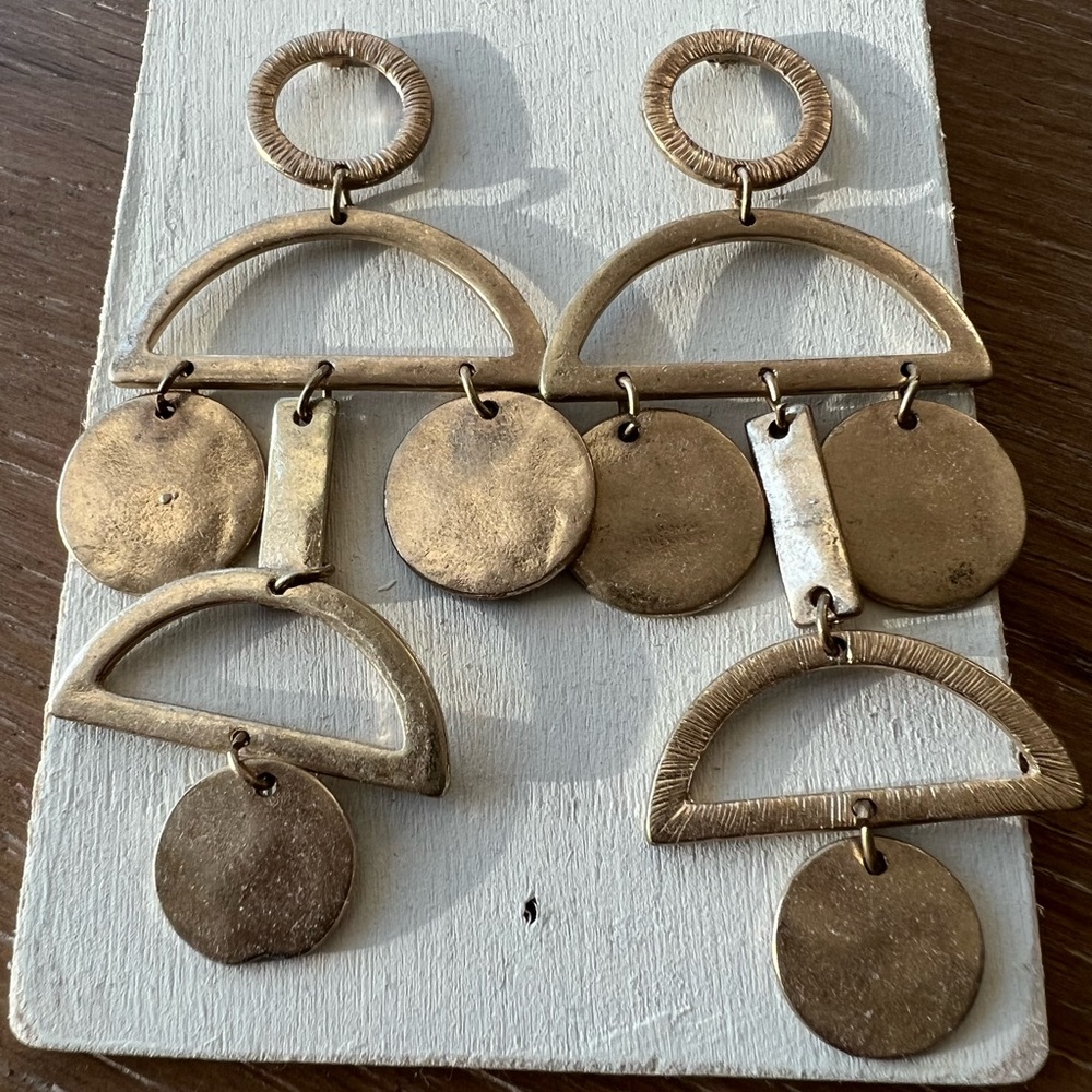 Gold dangle earrings